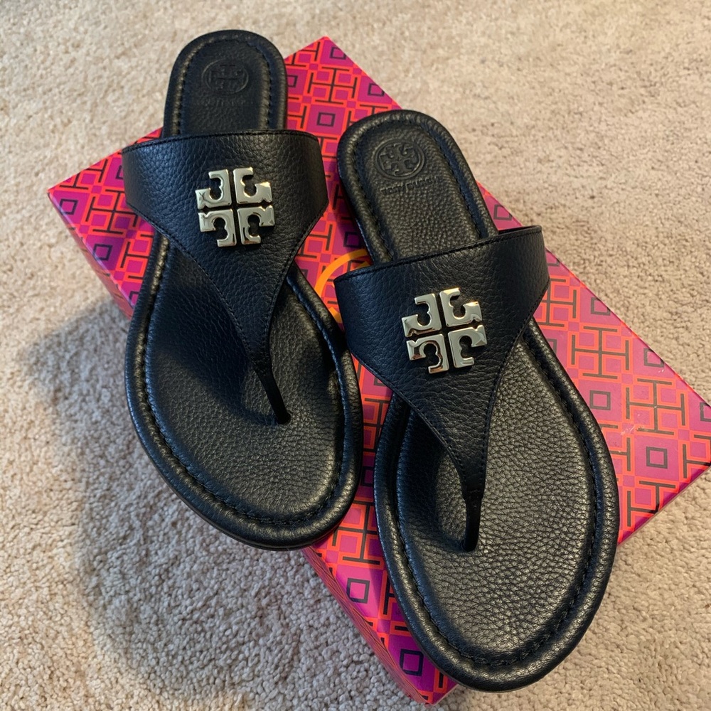 Tory Burch Jolie Flat Thong Leather Sandals